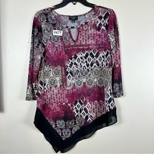 Stitch medium 3/4 sleeve 19 p2p 30” length. Key hole front.Preowned. Like new